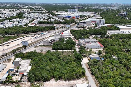 Terreno en zona Huayacán
